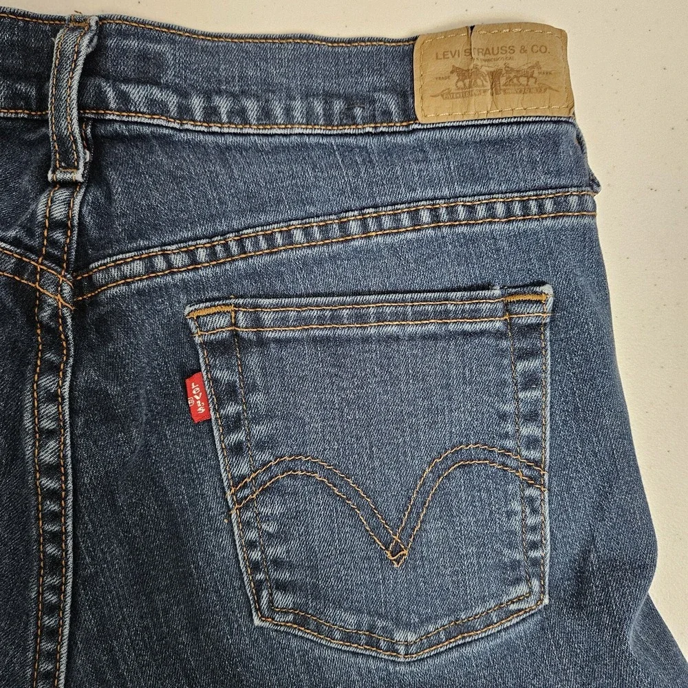 Levi's Jeans Women 8 Long Dark Blue 515 Bootcut Mid Rise Stretch Denim‎ Western